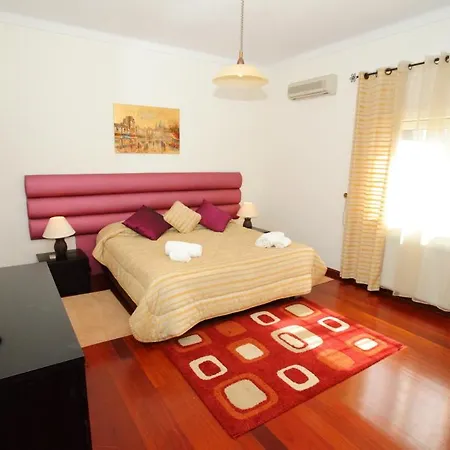 Sleeps 16 Pool Air Con Wifi *