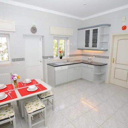 Sleeps 16 Pool Air Con Wifi * Cabeco de Camara