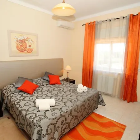 Villa Sleeps 16 Pool Air Con Wifi