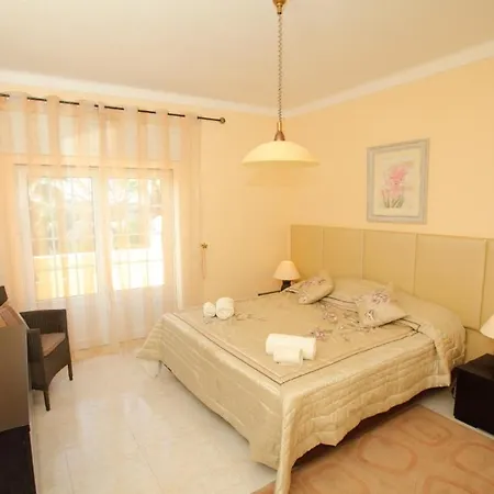 Sleeps 16 Pool Air Con Wifi * Cabeco de Camara